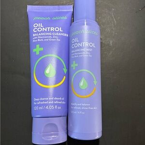 Peach Slices Oil Control Cleanser and Mist Set